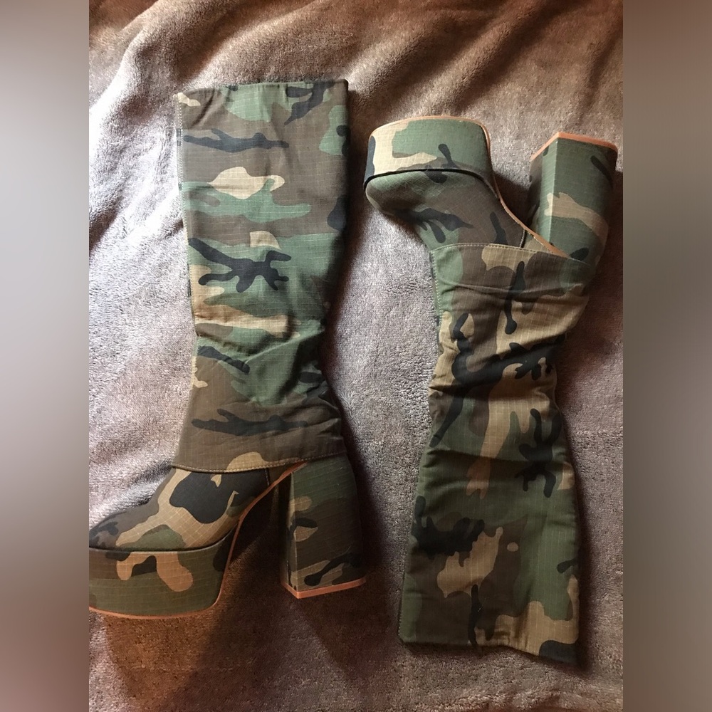 Skyler Platform Overlay Boots Camouflage By Fashion Nova